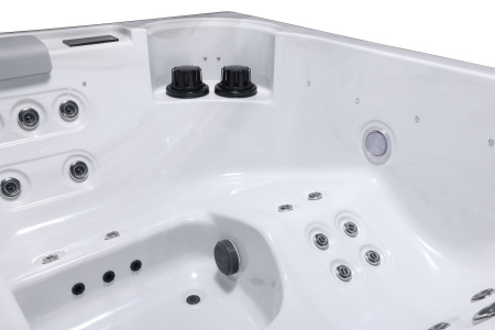 Гидромассажный спа бассейн NordicSpa Magni (Магни)